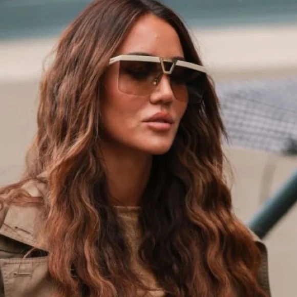 Excluded Saint Laurent Sunglasses, New 395 - Picture 6 of 10